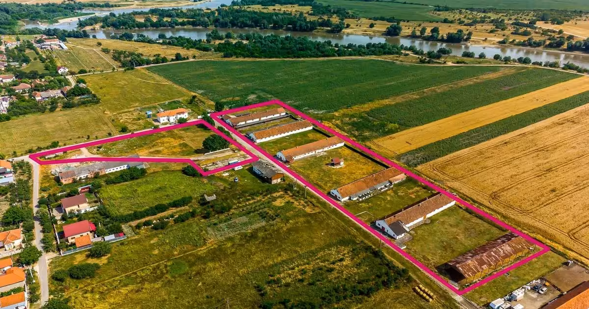 Spațiu industrial de vânzare în Mândruloc