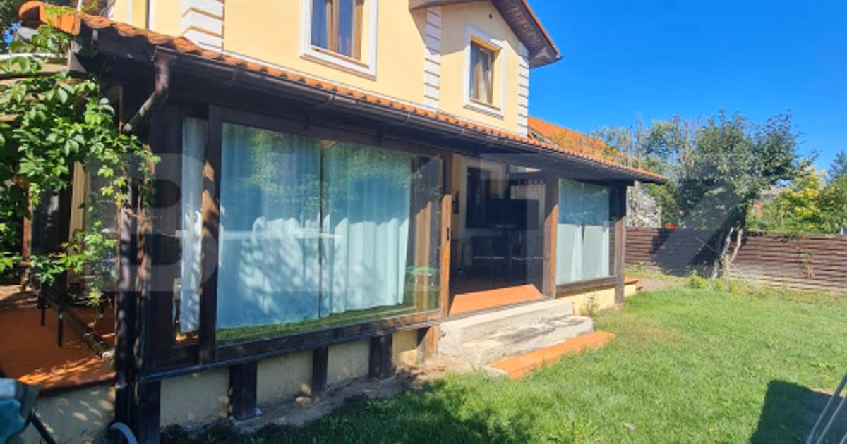 Casă individuală de vânzare cu 4 camere, mobilată în Florești
