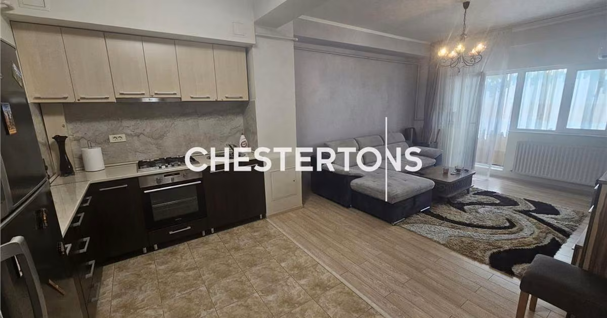 Apartament de vânzare cu 2 camere, mobilat în Roșu