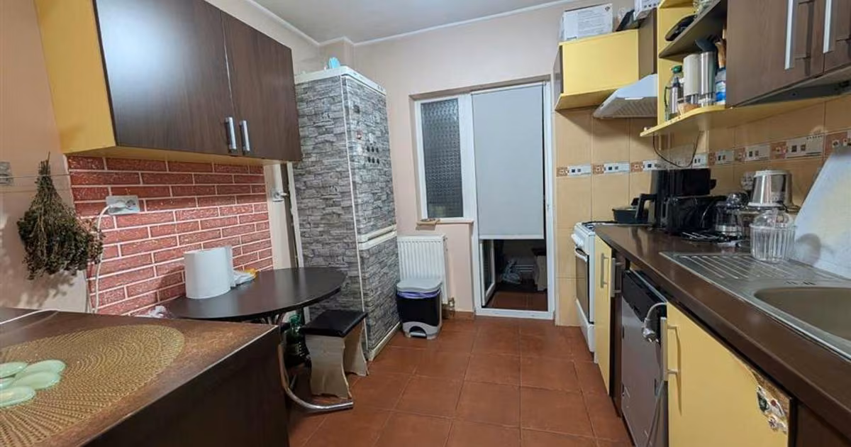 Apartament de vânzare cu 2 camere în zona Metalurgie, Iași