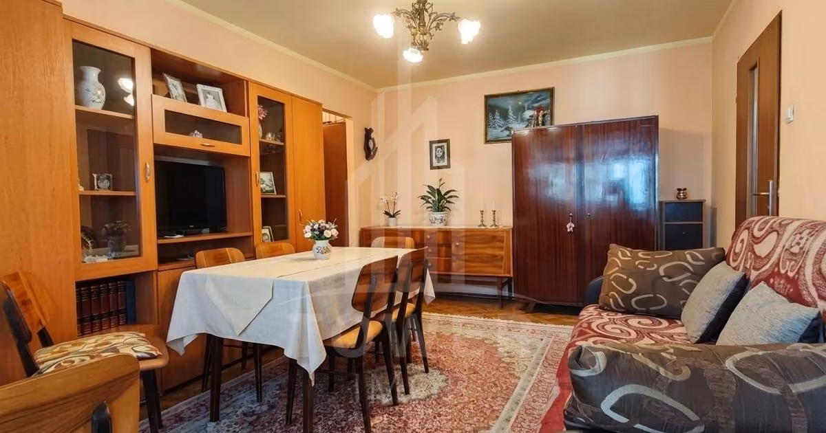 Apartament de vânzare cu 2 camere, mobilat în zona Terezian, Sibiu