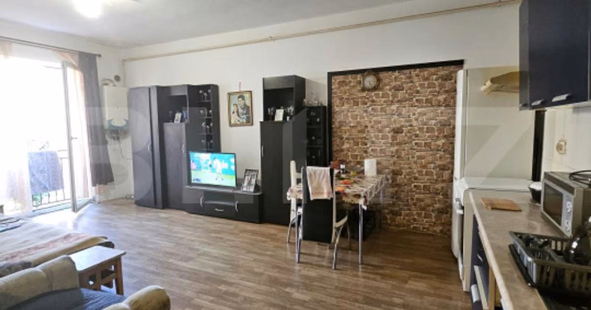 Apartament de vânzare cu 2 camere, mobilat în Florești