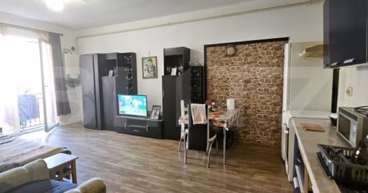 Apartament Florești