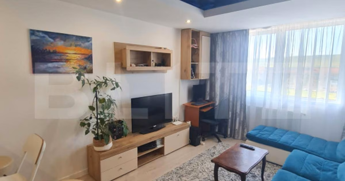 Apartament de vânzare cu 3 camere, mobilat în Florești