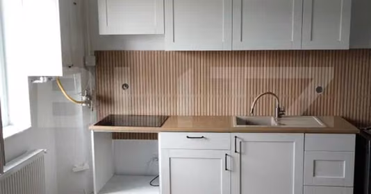 Apartament Florești