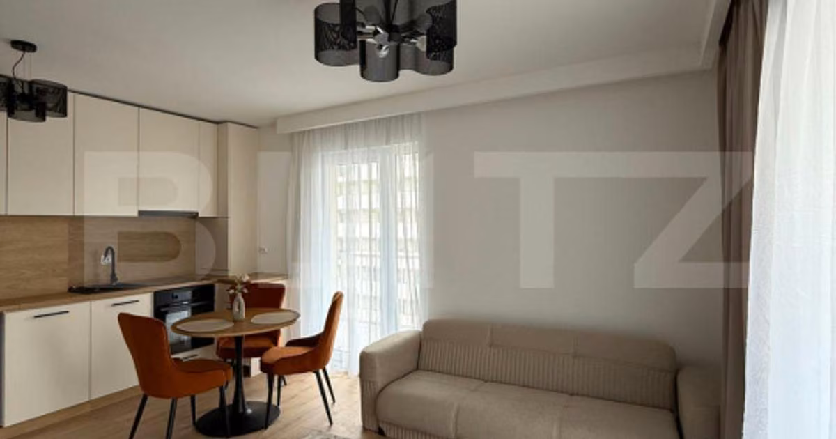 Apartament de vânzare cu 3 camere, mobilat în Florești