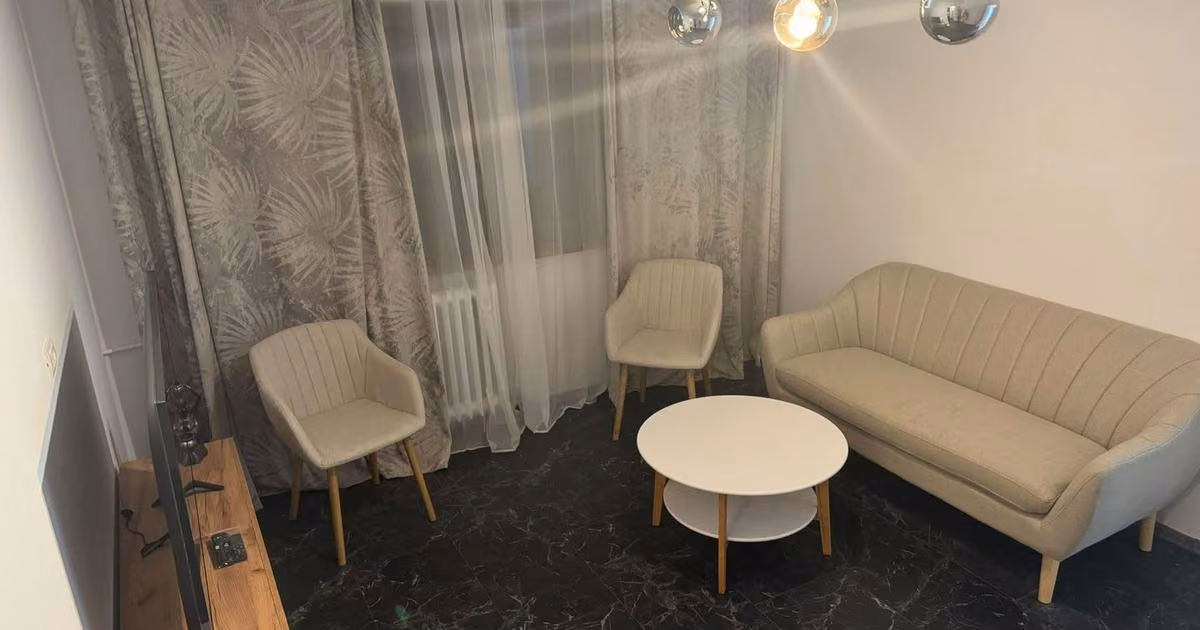 Apartament de vânzare cu 3 camere, mobilat în zona Berceni, Sector 4