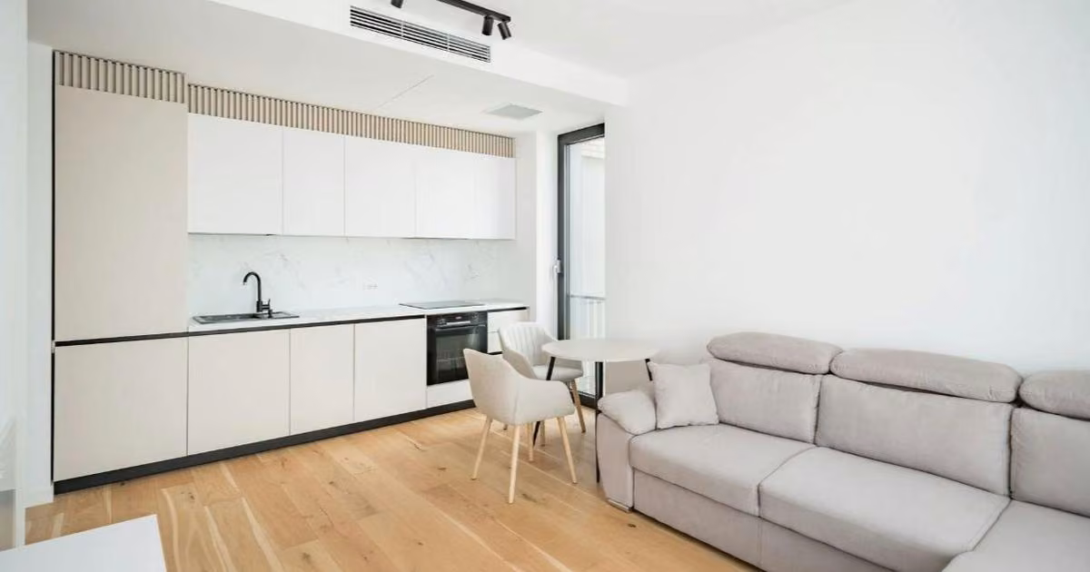 Apartament de vânzare cu 2 camere, mobilat în Tunari