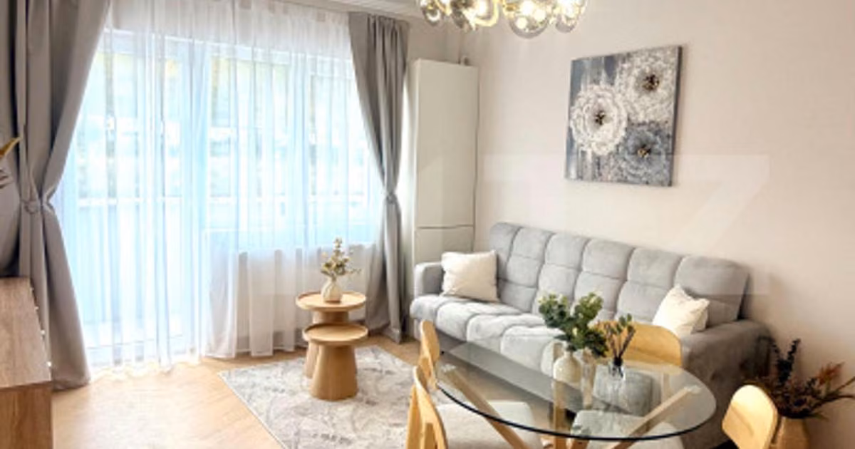 Apartament de vânzare cu 3 camere, mobilat în Florești