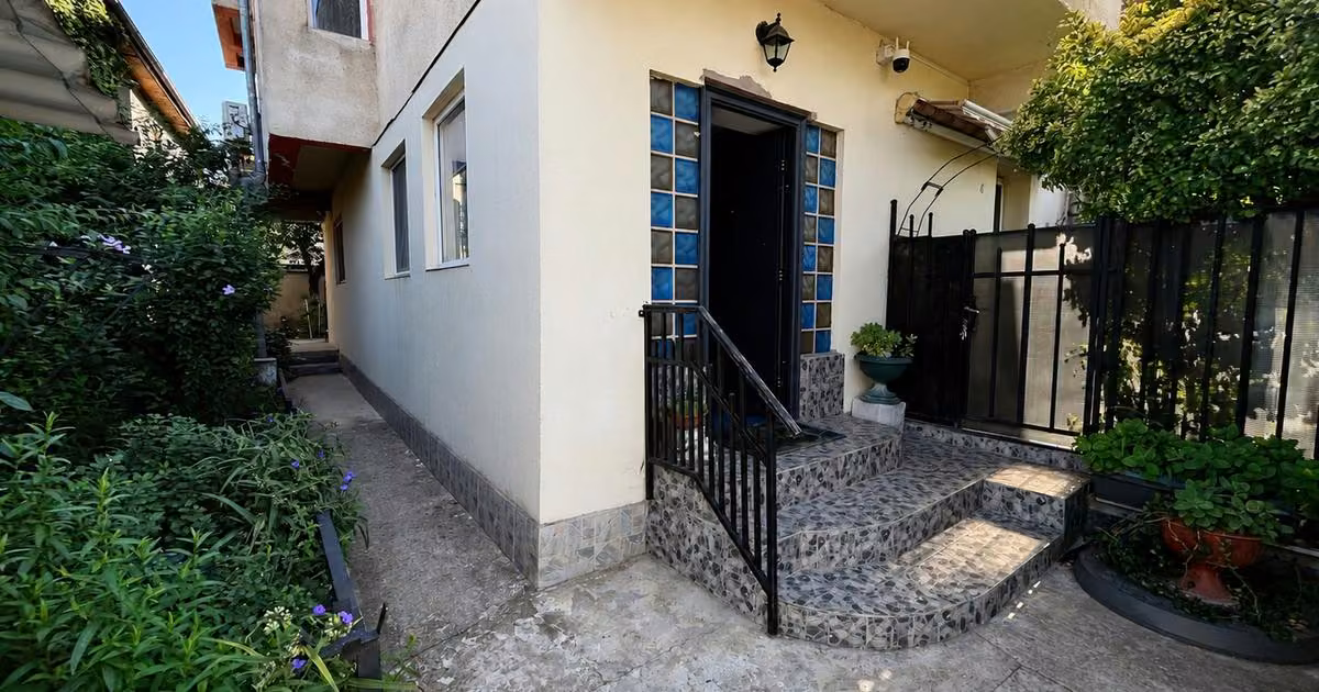 Apartament de vânzare cu 2 camere, mobilat în zona Rahova, Sector 5