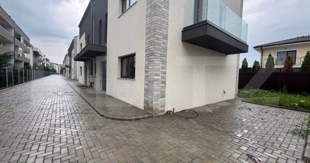 Duplex de vânzare cu 4 camere în Florești