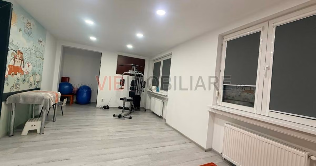 Apartament de vânzare cu 3 camere în zona Victoriei, Ultracentral