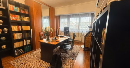 Apartament Titan