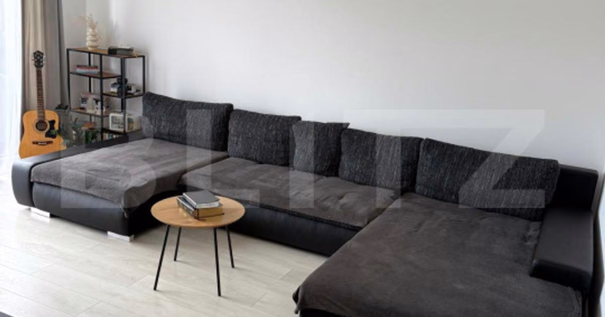 Apartament de vânzare cu 3 camere, mobilat în Florești
