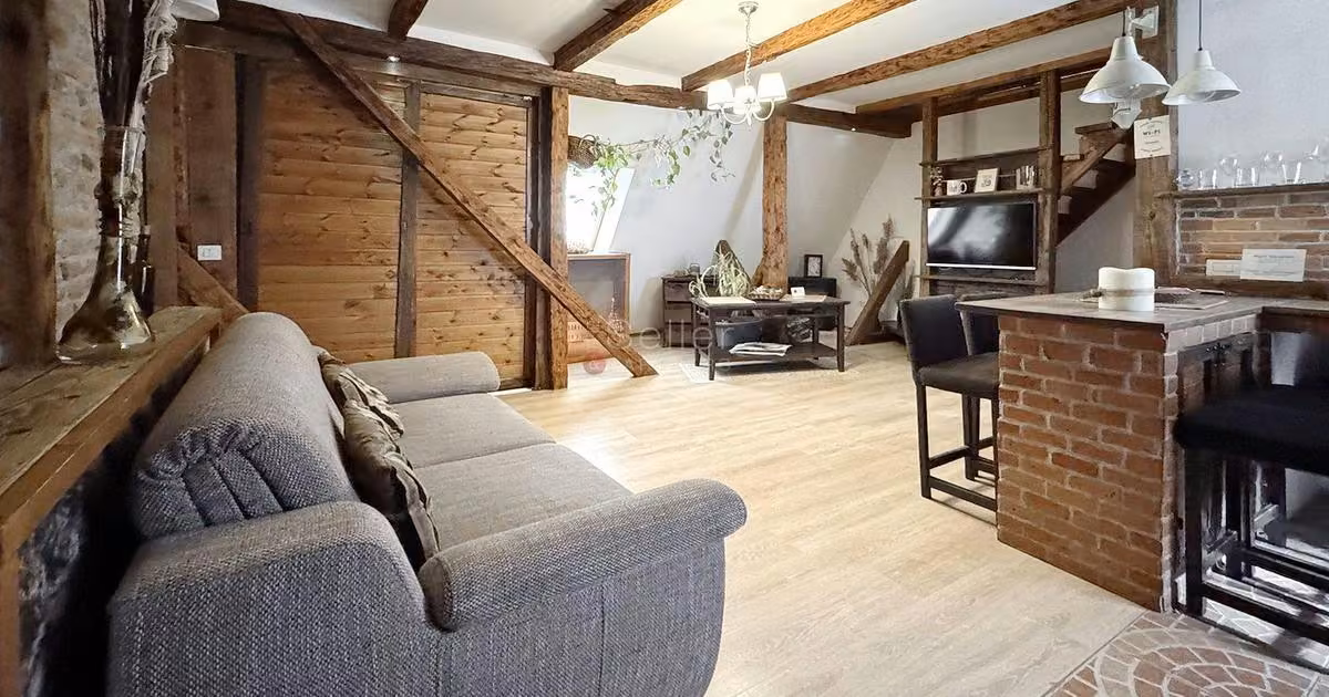Apartament de vânzare cu 2 camere, mobilat în zona Centrul Istoric, Brașov