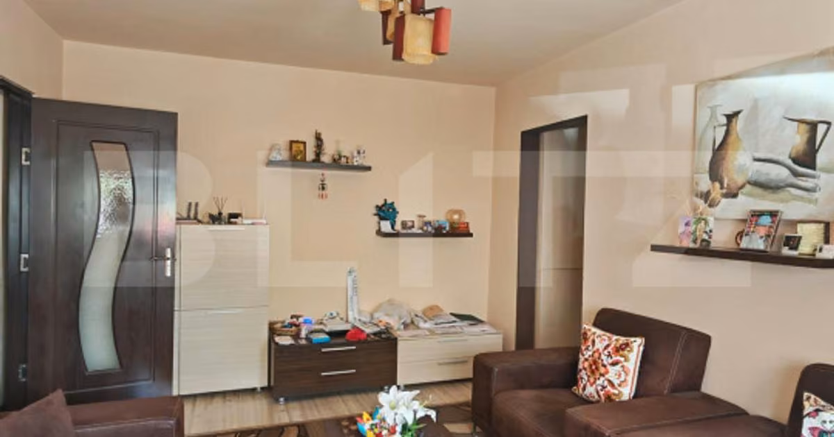Apartament de vânzare cu 2 camere, mobilat în Turda