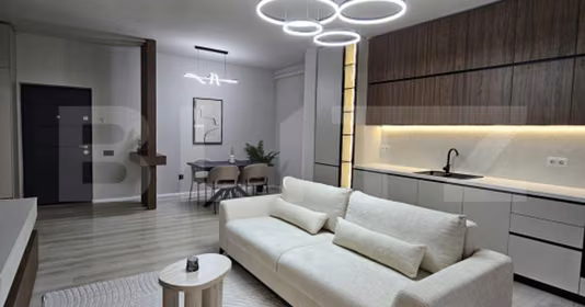 Apartament Florești