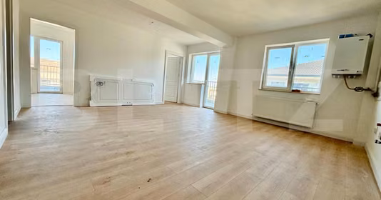 Apartament Florești