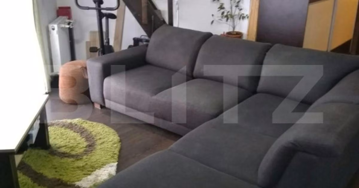 Apartament de vânzare cu 3 camere, mobilat în Florești