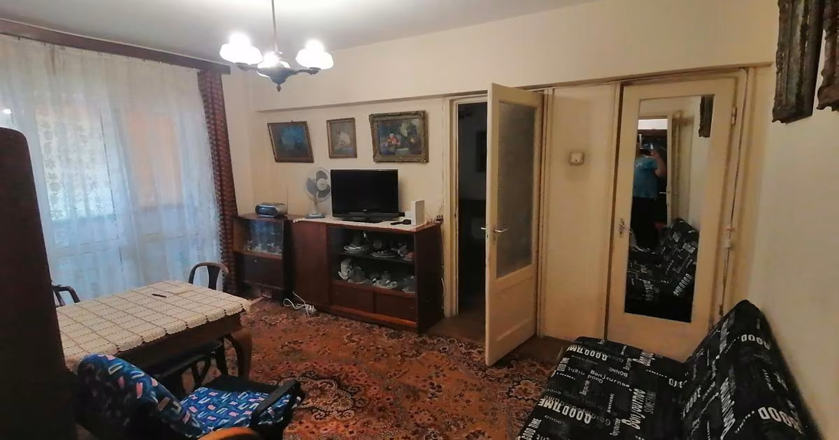 Apartament de vânzare cu 2 camere în zona Victoriei, Ultracentral