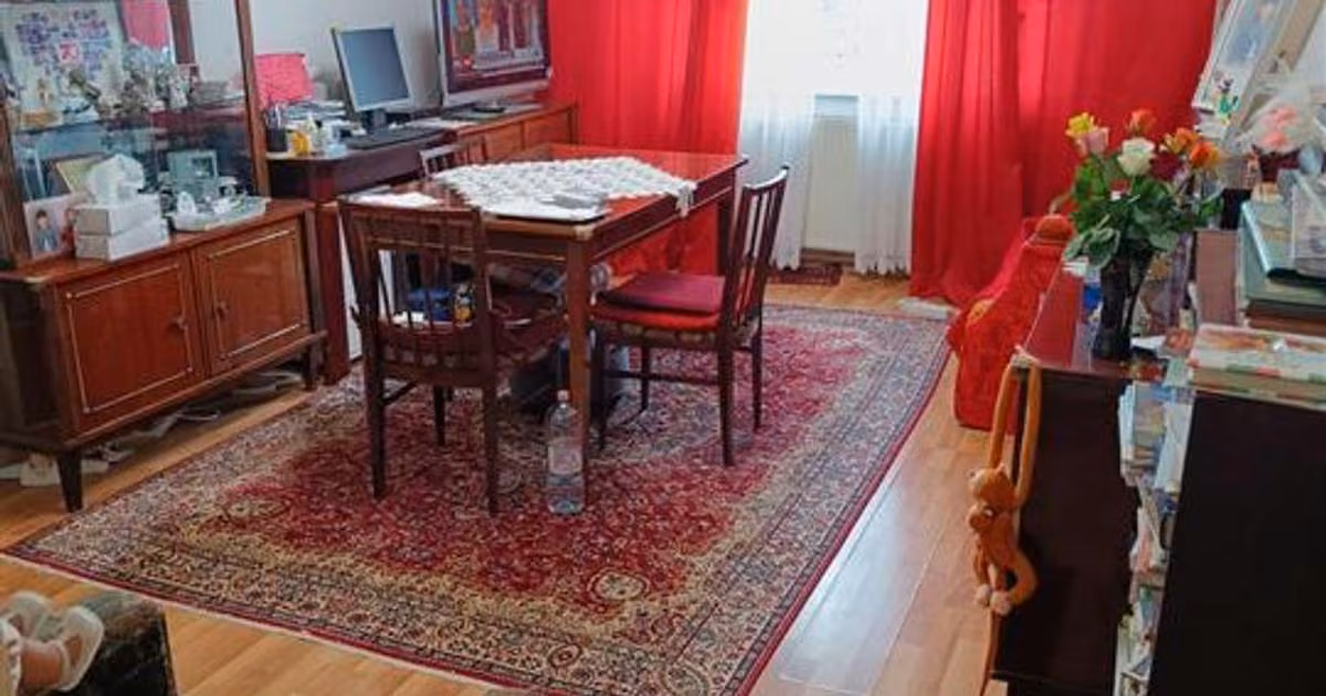 Apartament de vânzare cu 3 camere în zona Astra, Brașov