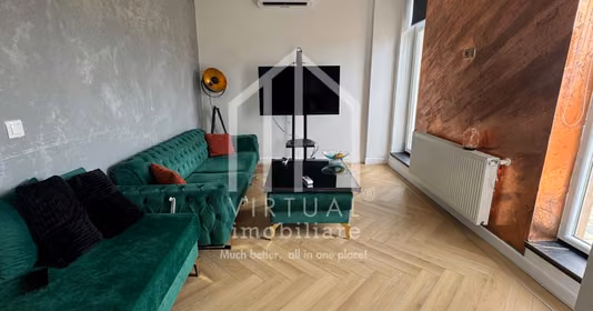 Penthouse Vasile Aaron