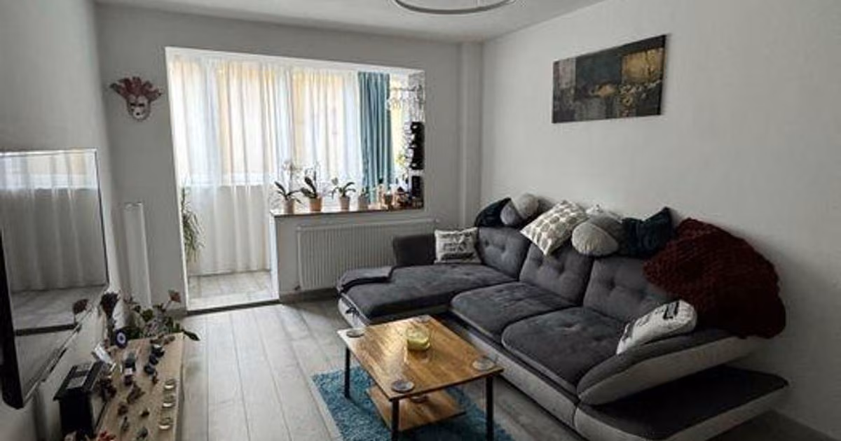 Apartament de vânzare cu 2 camere, mobilat în zona Vlahuță, Brașov