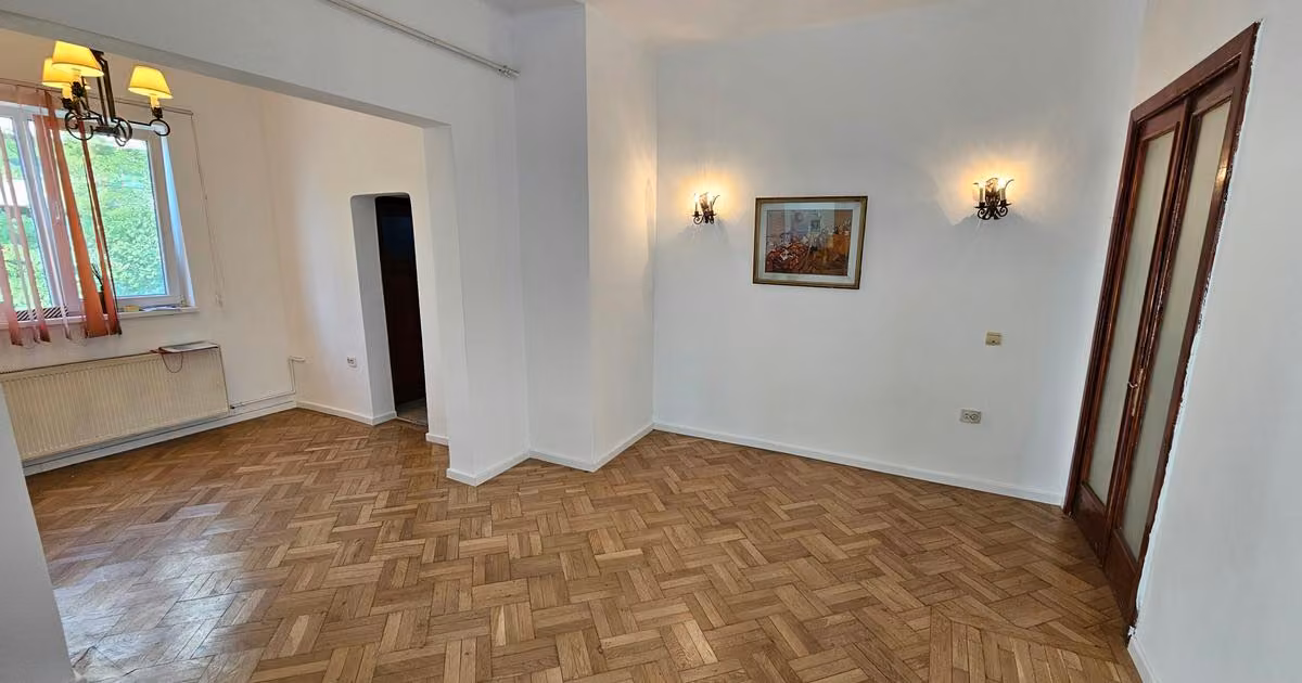 Apartament de vânzare cu 3 camere în zona Cotroceni, Sector 5