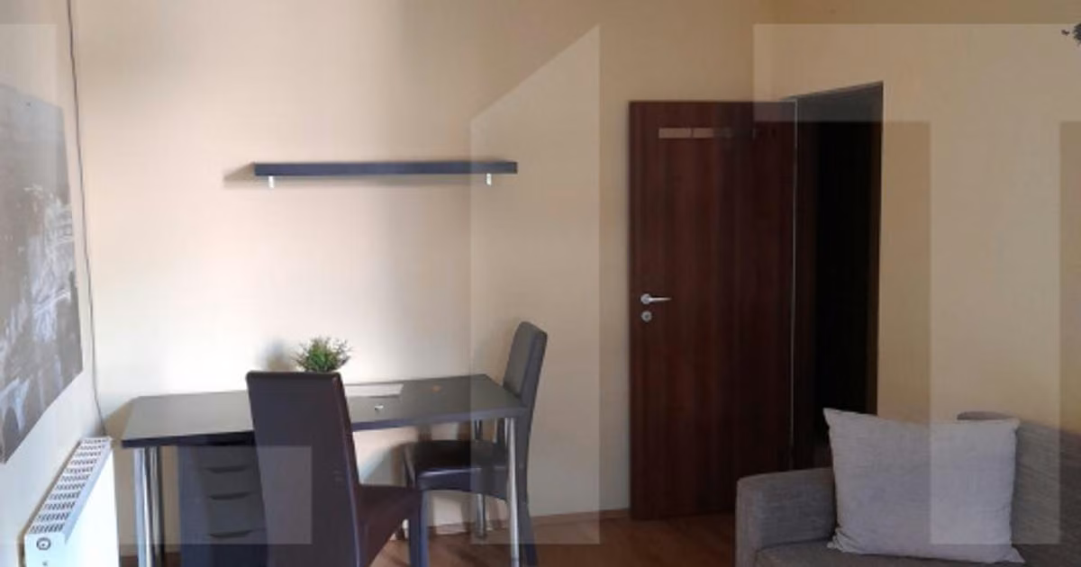 Apartament de vânzare cu 2 camere, mobilat în zona P-ța Unirii, Timișoara