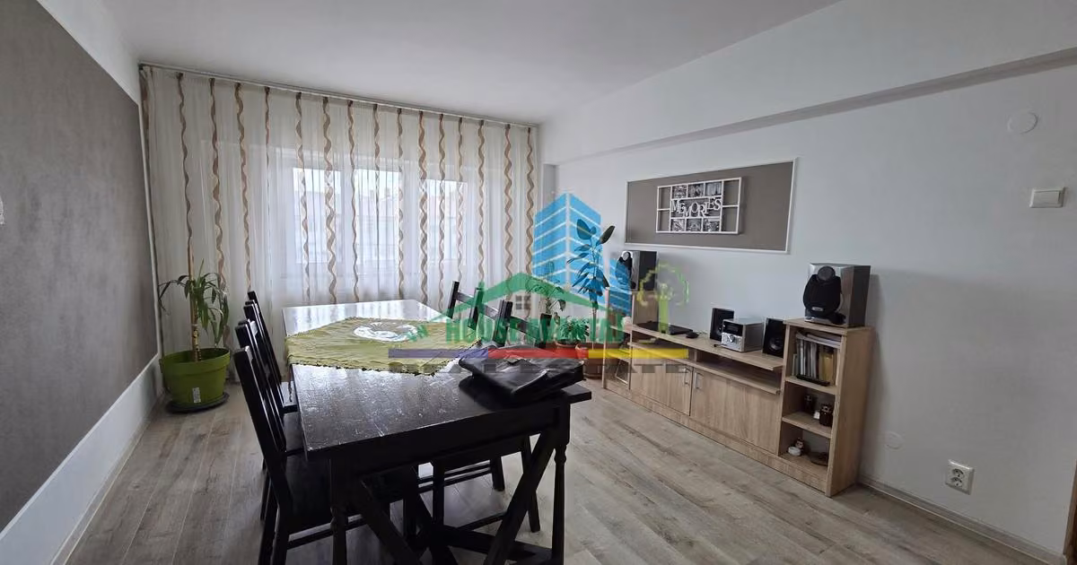 Apartament de vânzare cu 3 camere, mobilat în zona Brăilei, Focșani