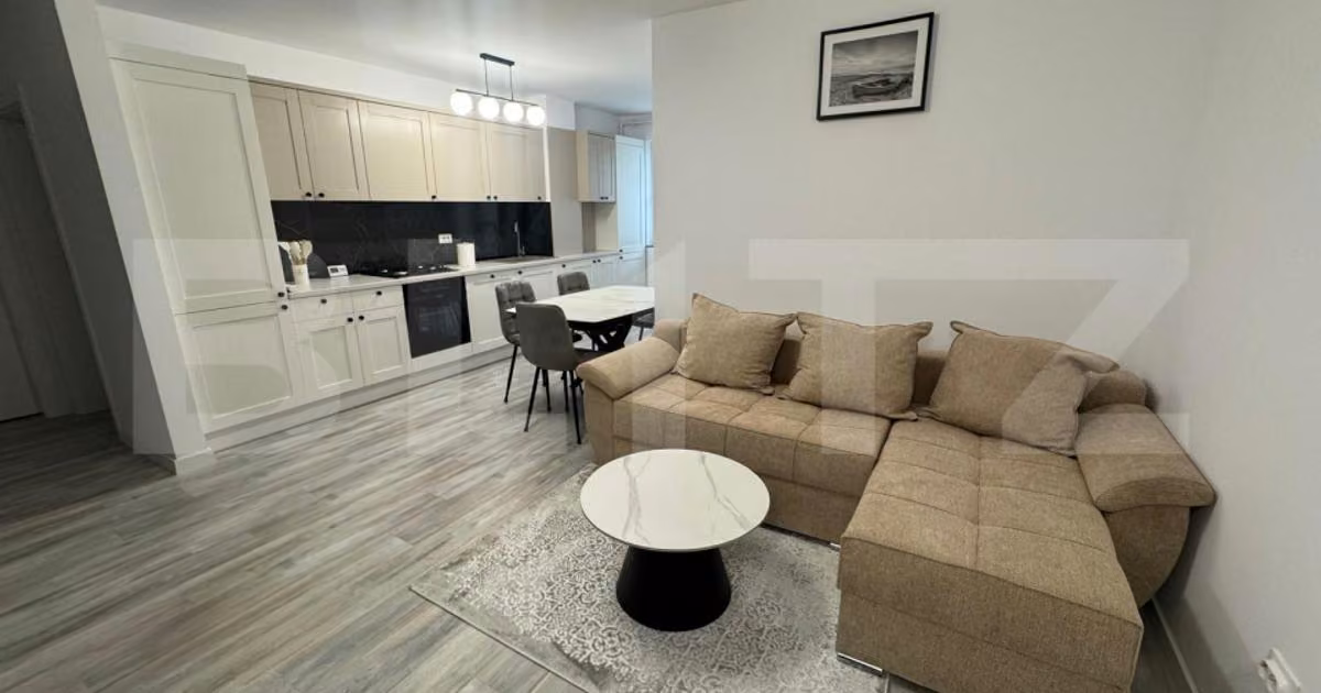 Apartament de vânzare cu 3 camere, mobilat în Florești