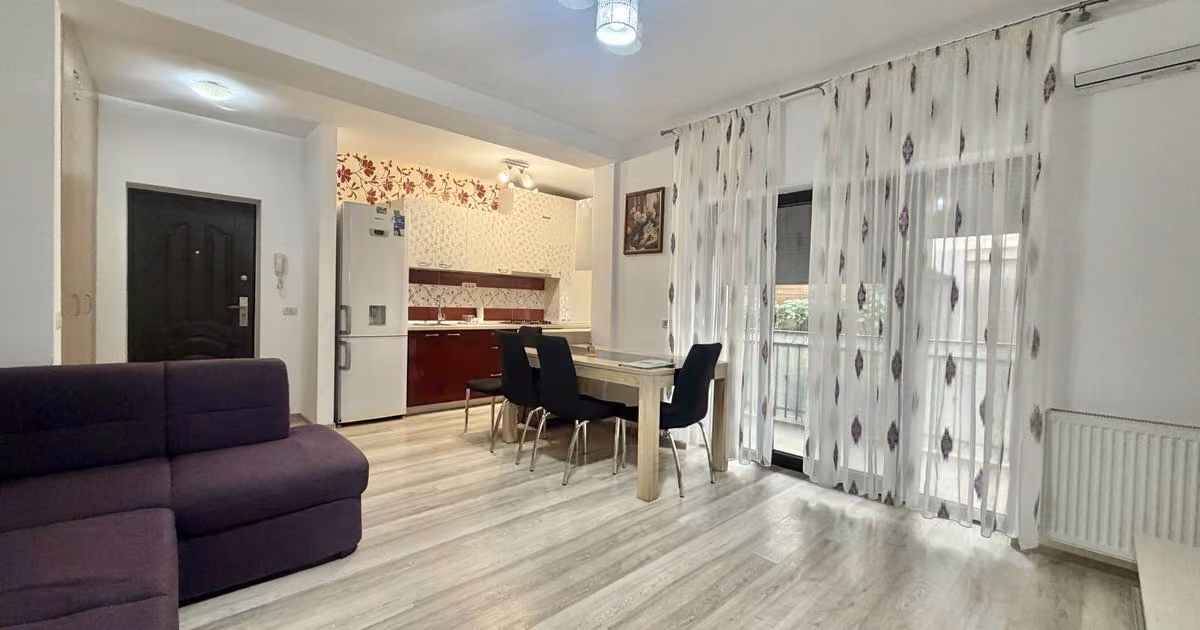 Apartament de vânzare cu 3 camere, mobilat în Giroc