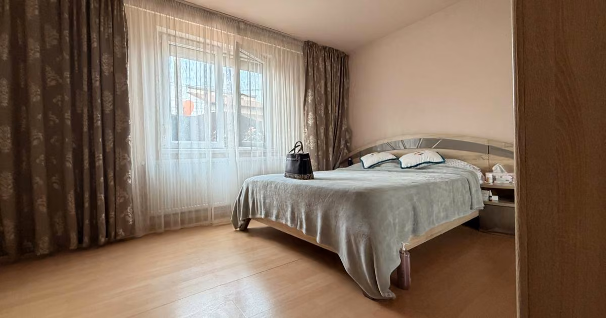 Casă individuală de vânzare cu 5 camere, mobilată în zona Central, Timișoara