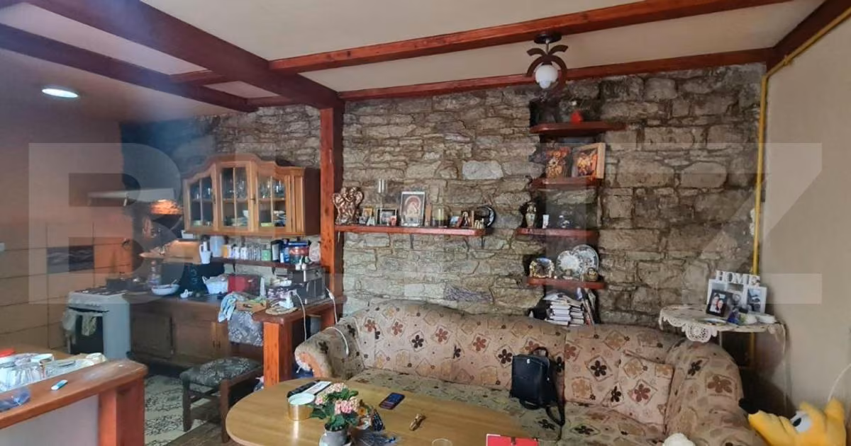 Casă individuală de vânzare cu 2 camere în Dej