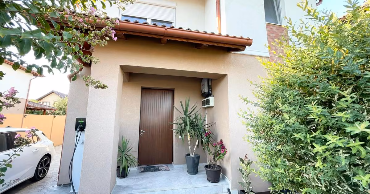 Duplex de vânzare cu 4 camere, mobilat în Urseni