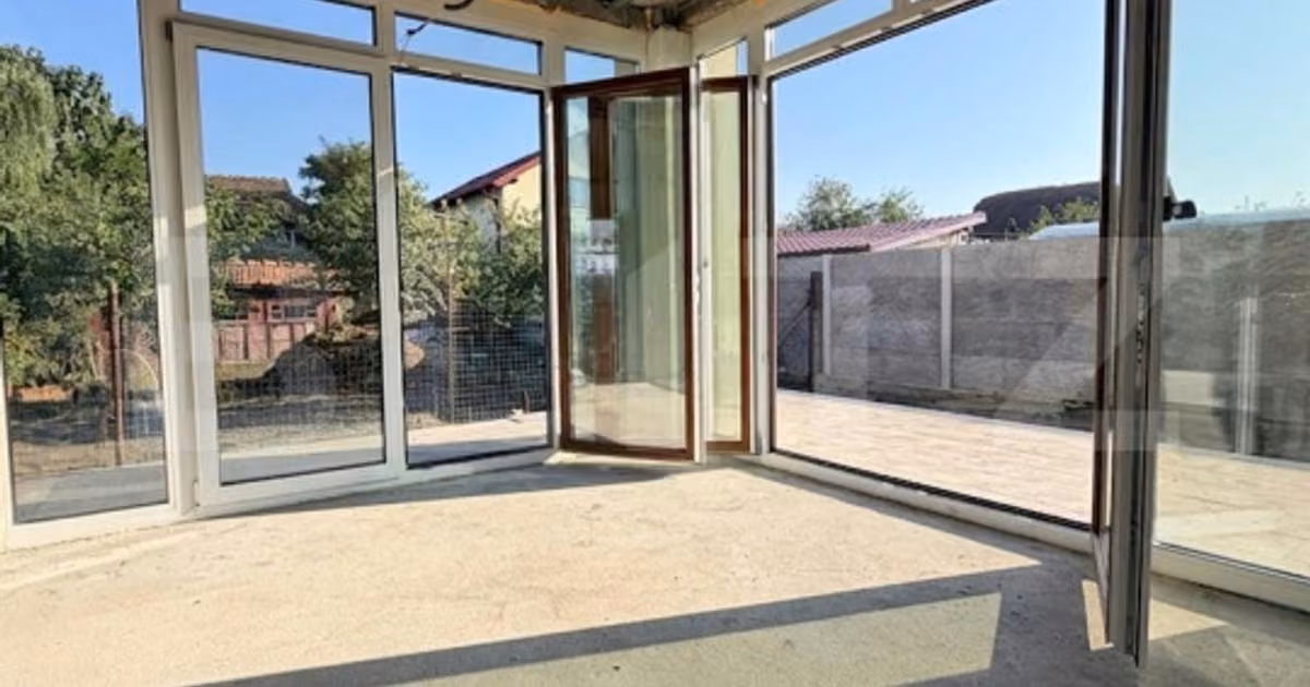 Casă individuală de vânzare cu 3 camere în Sânandrei