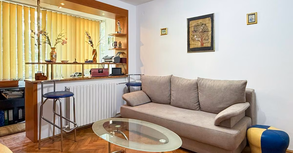 Apartament de vânzare cu 2 camere în zona Tomis II, Constanța