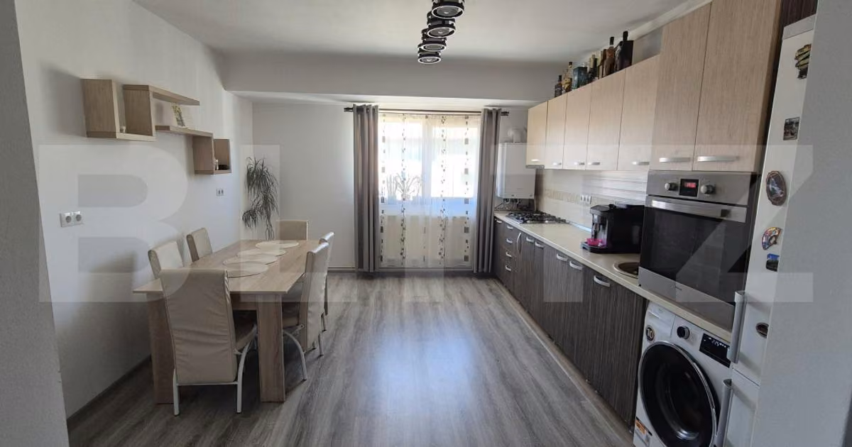 Apartament de vânzare cu 2 camere, mobilat în Florești