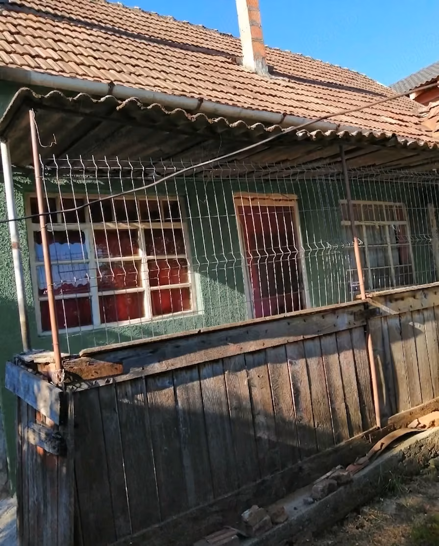 Casă de vânzare