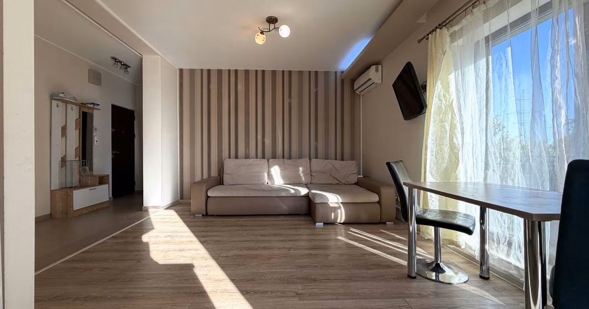Apartament de vânzare cu 3 camere, mobilat în Dumbrăvița