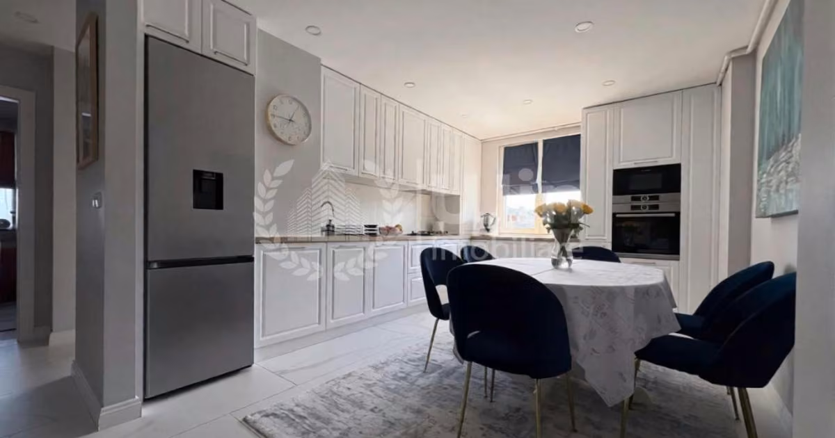 Apartament de vânzare cu 4 camere, mobilat în zona Plopilor, Cluj-Napoca
