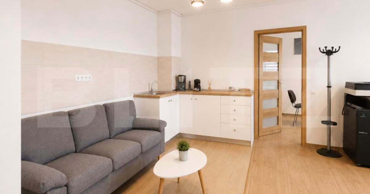 Apartament de vânzare cu 3 camere, mobilat în Florești