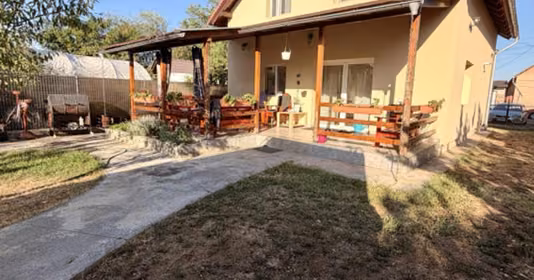 Casă Giarmata