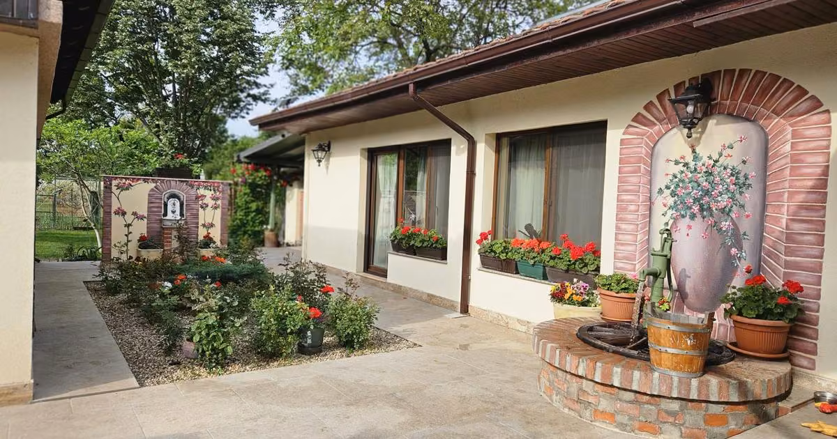 Casă individuală de vânzare cu 5 camere, mobilată în zona Lipovei, Timișoara