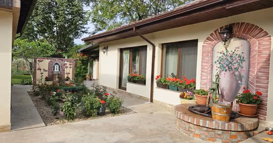 Casă Aradului