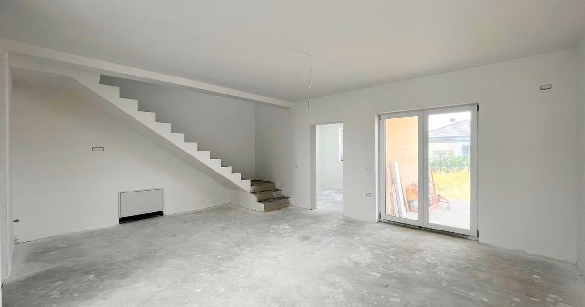 Duplex de vânzare cu 4 camere în Moșnița Veche