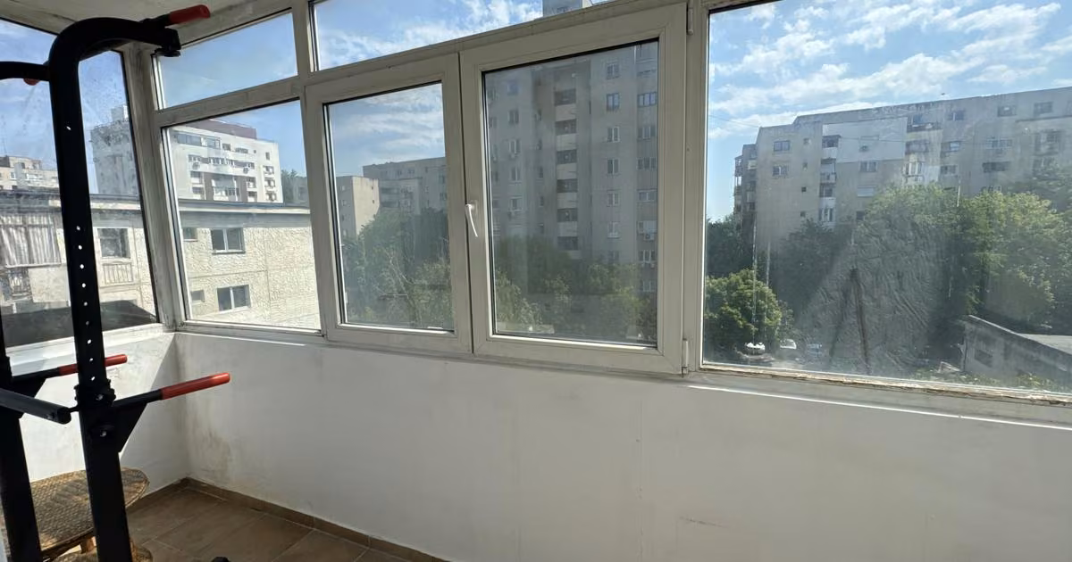 Apartament de vânzare cu 2 camere, mobilat în zona Tineretului, Sector 4