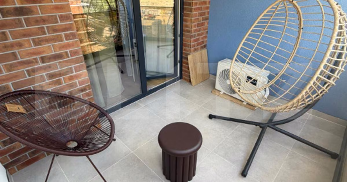 Apartament de vânzare cu 3 camere, mobilat în Florești