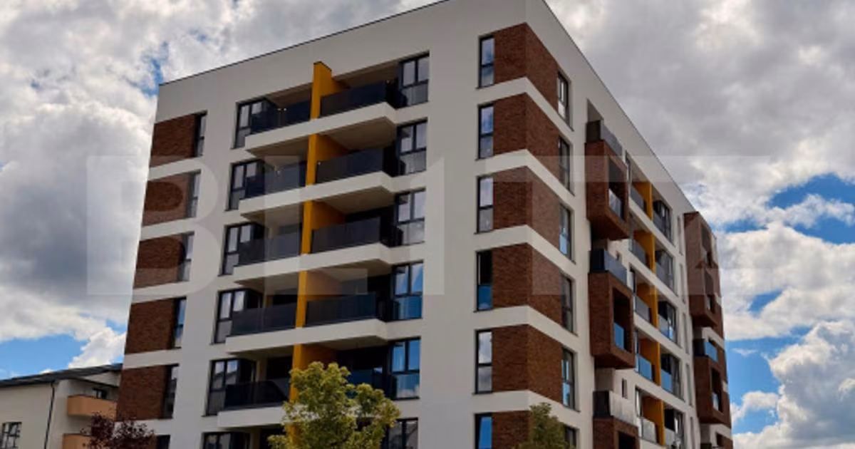 Apartament de vânzare cu 4 camere în Florești