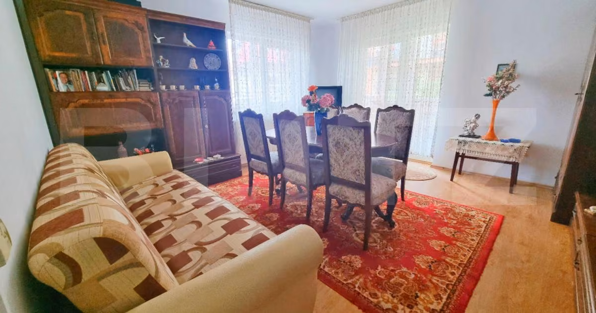 Apartament de vânzare cu 3 camere, mobilat în Florești